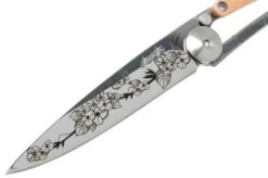 Deejo Tattoo 27g, Juniper Wood, Cherry Blossom 9AB022 Pocket Knife -Knifeshop DJ9AB022 03 deejo