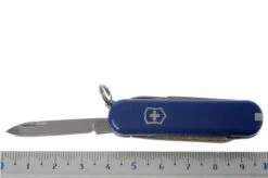 Victorinox Classic SD, Blue -Knifeshop VT0 6223 2 06 victorinox classic sd blauw vt0 6223 2 d6