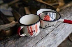 Knivesandtools Enamel Set E-SET-01, Mugs 8 Cm, 10 Cm & Saucepan 14 Cm, Enamel Crockery 13 Knivesandtools Enamel Set E-SET-01, Mugs 8 Cm, 10 Cm & Saucepan 14 Cm, Enamel Crockery -Knifeshop knivesandtools enamelware 11